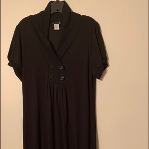 Cute dress. L👀ks great with boots or leggings.